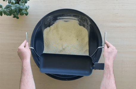 Scoop and toss