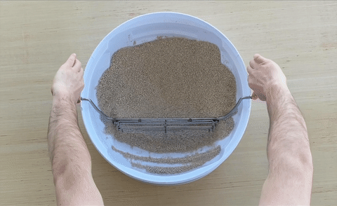 Slow sifting litter